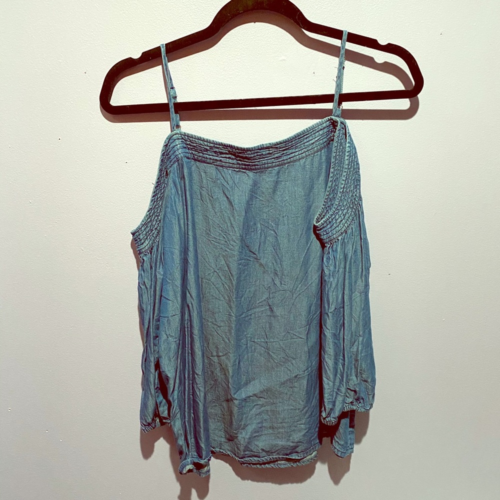 Women’s off the shoulder long sleeve denim top